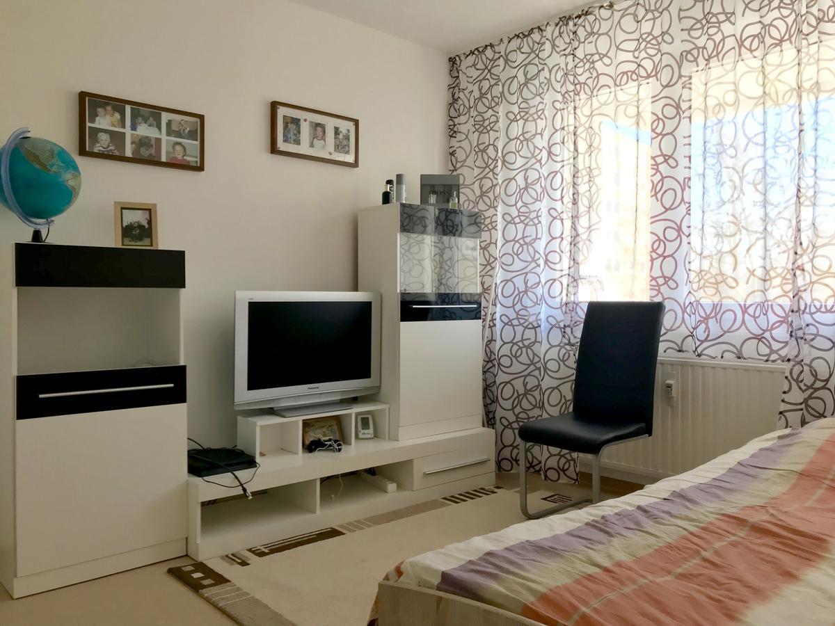 Profair Near Fairgrounds- Entrance Sud Apartment