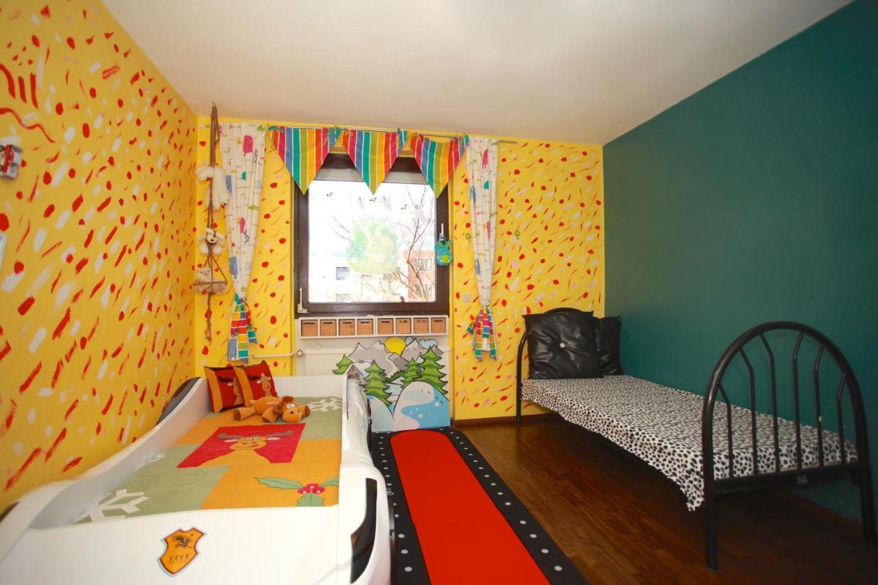 Apartment Profair Near Fairgrounds- Entrance Sud *