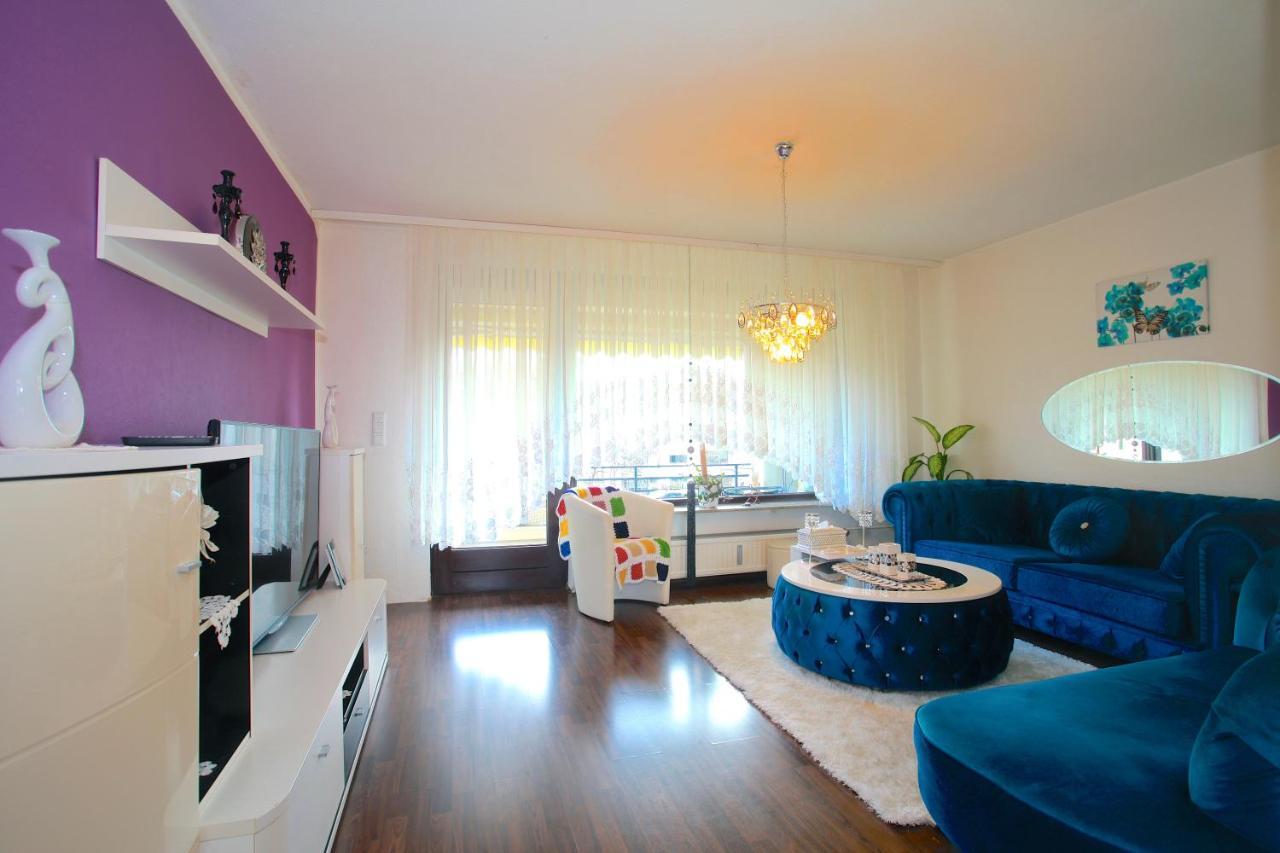 Profair Near Fairgrounds- Entrance Sud Hannover